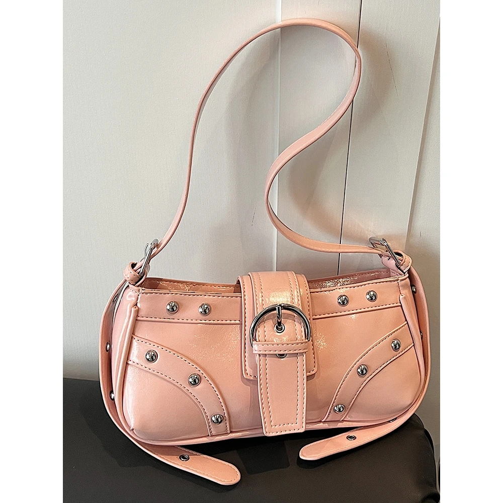 Прохладная сумка с заклепками для пикантных девушек, байкерская сумка для подмышек, модная уличная женская сумка, городской коврик, полиэстер, подкладка...
Прохладная сумка с заклепками для пикантных девушек, байкерская сумка для подмышек, модная уличная женская сумка, городской коврик, полиэстер, подкладка...