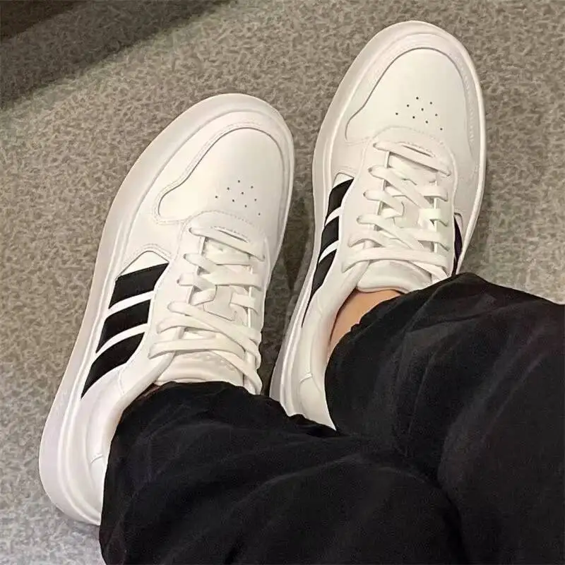 2026 New Sport Adidas IH0856 White Black Low Cut Casual Sneakers Cloudfoam Cushion EVA Outsole Skate Shoes
2026 New Sport Adidas IH0856 White Black Low Cut Casual Sneakers Cloudfoam Cushion EVA Outsole Skate Shoes