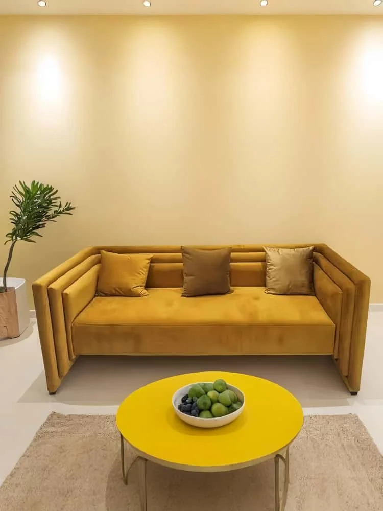 Light luxury new medieval fabric sofa living room club size apartment creative straight row Internet celebrity desi
Light luxury new medieval fabric sofa living room club size apartment creative straight row Internet celebrity desi