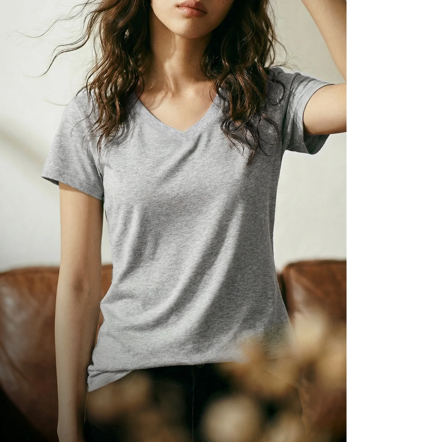 Maden Women's Cotton V Neck Slim Fit T-Shirt Short Sleeve Knit Basic Layering Tee Solid Color Top For Spring Summer
Maden Women's Cotton V Neck Slim Fit T-Shirt Short Sleeve Knit Basic Layering Tee Solid Color Top For Spring Summer