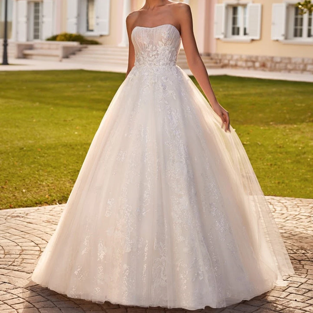 CustomizedElegant White Appliques Lace A-Line Tulle Wedding Dresses Sleeveless Floor Length White Classic Bridal Gowns Sweep Tra
CustomizedElegant White Appliques Lace A-Line Tulle Wedding Dresses Sleeveless Floor Length White Classic Bridal Gowns Sweep Tra