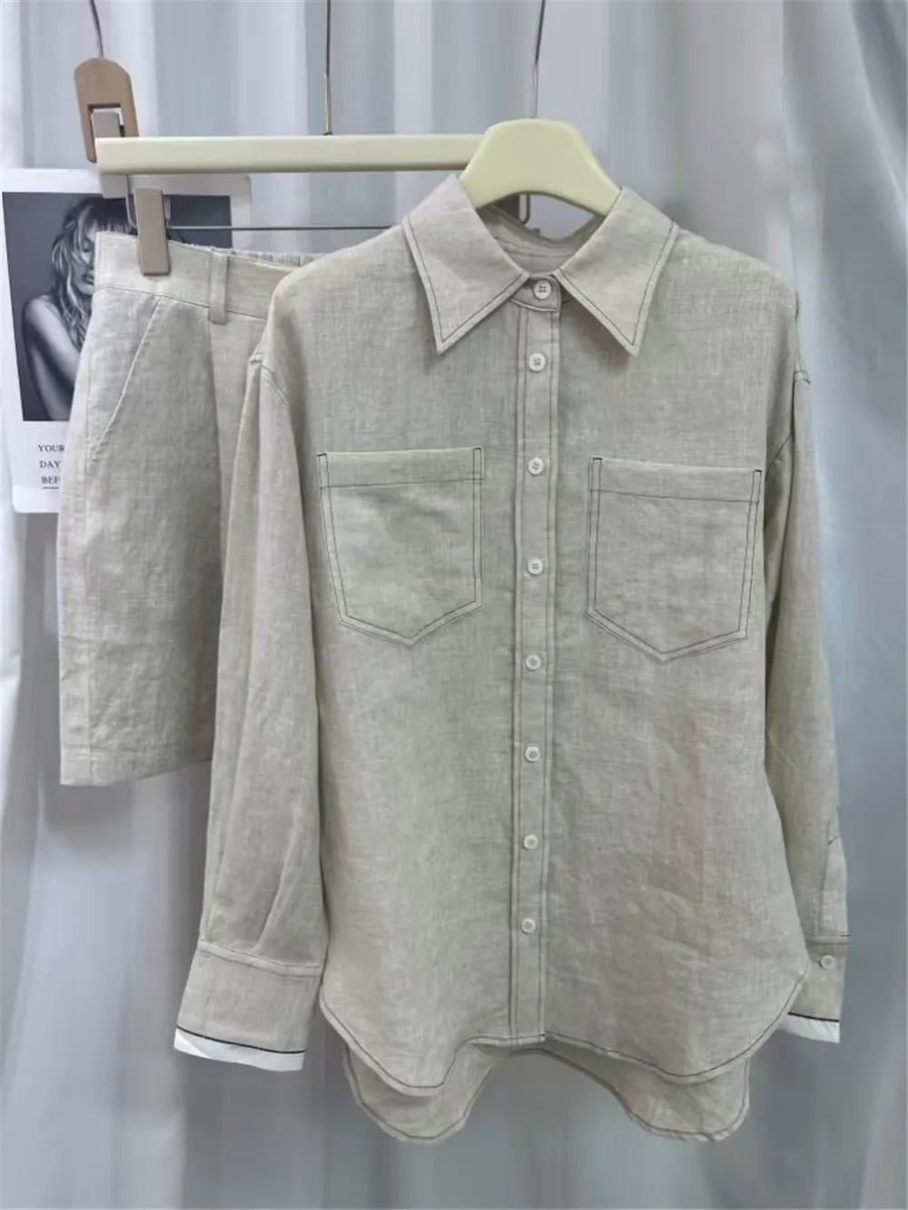 Women Casual Shorts Suit Lape Long-Sleeved Shirt Top +High Waist Shorts Two-Piece Set
Women Casual Shorts Suit Lape Long-Sleeved Shirt Top +High Waist Shorts Two-Piece Set