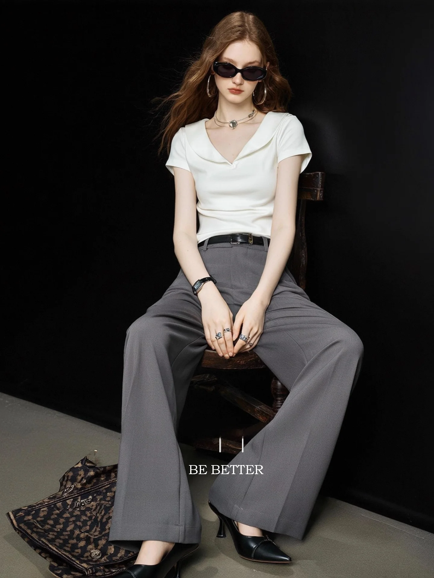 Huaappuw Simple Slim Fit Short Sleeve T-Shirt Turn-down Collar Doll Style Commute Top French Style Universal Fit Summer New A...
Huaappuw Simple Slim Fit Short Sleeve T-Shirt Turn-down Collar Doll Style Commute Top French Style Universal Fit Summer New A...