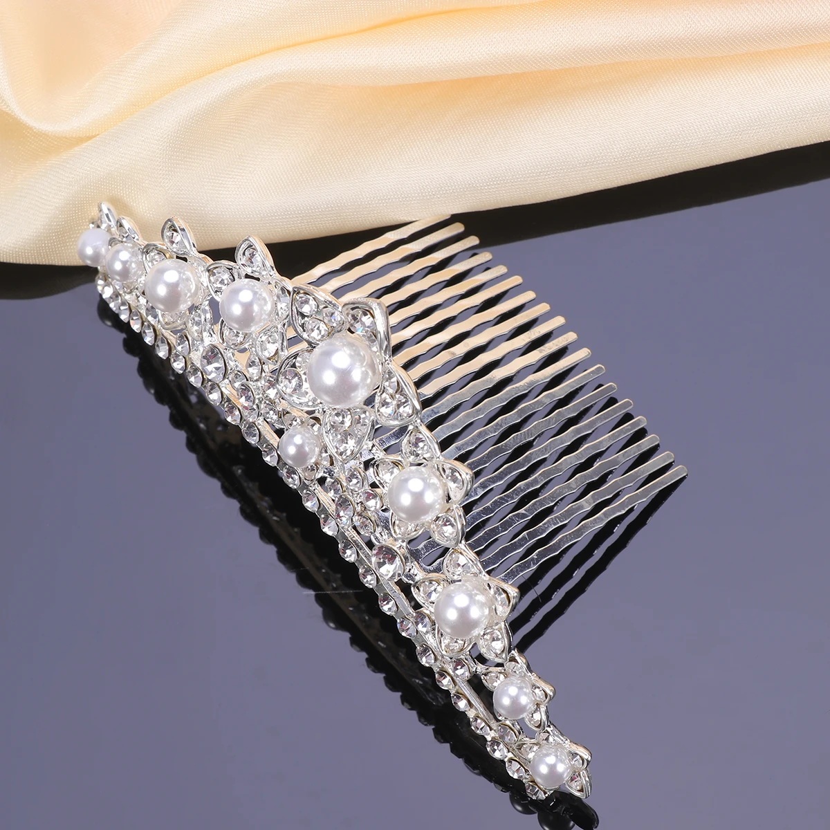Rhinestone Comb Kids Crown Headb s Hair Toppers Hoops Girls Accessories Beautiful Crown Durable Comfortable Party Carnival
Rhinestone Comb Kids Crown Headb s Hair Toppers Hoops Girls Accessories Beautiful Crown Durable Comfortable Party Carnival