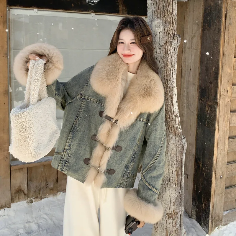 Женская одежда, джинсовая парка с большим меховым воротником, куртка на белом утином пуху, зимняя новинка 90% пуха, популярная корейская женская одежда, мягкий джемпер
Женская одежда, джинсовая парка с большим меховым воротником, куртка на белом утином пуху, зимняя новинка 90% пуха, популярная корейская женская одежда, мягкий джемпер