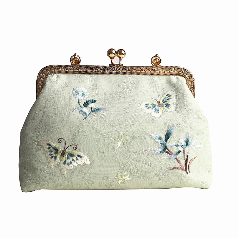 With cheongsam bag retro embroidery handbag versatile women's bag Suzhou embroidered messenger bag
With cheongsam bag retro embroidery handbag versatile women's bag Suzhou embroidered messenger bag