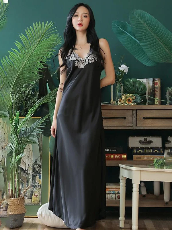 Sexy Large Size Lace Patchwork V-neck Strap Long Dress Ice Silk Thin Home Sleepwear Women's Long Gown Pure Desire Home Leisure
Sexy Large Size Lace Patchwork V-neck Strap Long Dress Ice Silk Thin Home Sleepwear Women's Long Gown Pure Desire Home Leisure
