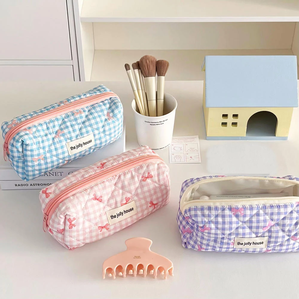 JESJELIU Large-Capacity Plaid Pencil Case Girls' Stationery Box pencil case CaseHigh-Value Pencil CaseOrganizer Cosmetic Bag
JESJELIU Large-Capacity Plaid Pencil Case Girls' Stationery Box pencil case CaseHigh-Value Pencil CaseOrganizer Cosmetic Bag