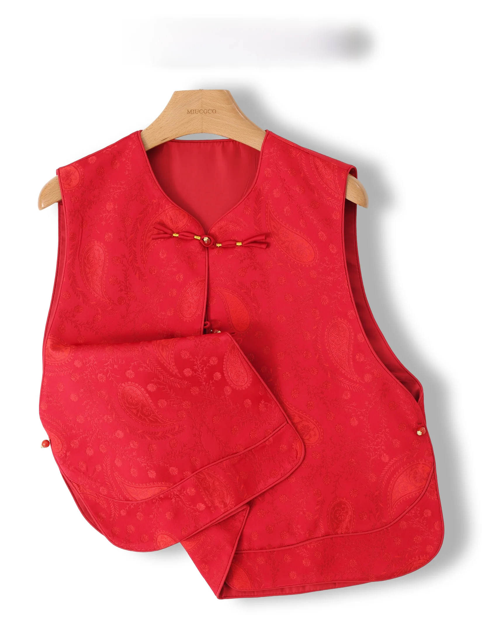 Red Walnut Flower Embroidered Tank Top Women's Side Slit Sleeveless Vest New Chinese Style Floral Patterned Loose Fit Top
Red Walnut Flower Embroidered Tank Top Women's Side Slit Sleeveless Vest New Chinese Style Floral Patterned Loose Fit Top