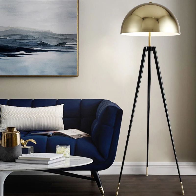 Personalized tripod living room, minimalist study bedroom metal floor, triangular vertical floor standing desk lamp
Personalized tripod living room, minimalist study bedroom metal floor, triangular vertical floor standing desk lamp