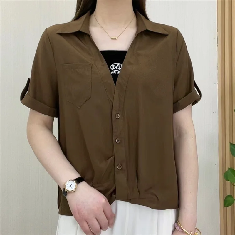 Shirt for Women's Short-sleeved Summer New Fake Two-piece Tops Fashion V-neck Printed Shirt Temperament Versatile Shirt V
Shirt for Women's Short-sleeved Summer New Fake Two-piece Tops Fashion V-neck Printed Shirt Temperament Versatile Shirt V