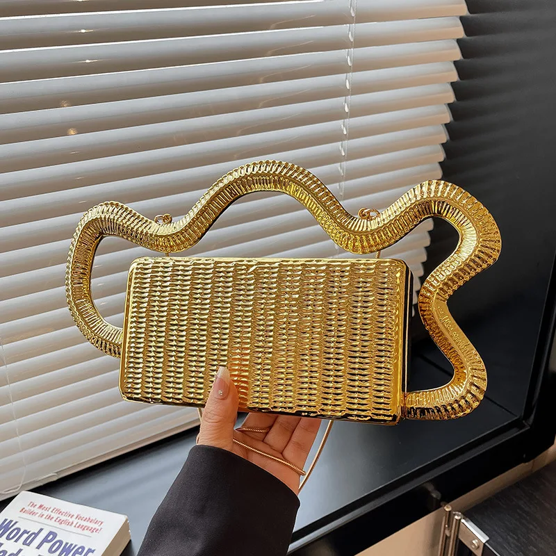 Fashionable Bags for Women 2026 New Luxury Metal Evening Purse Chain Party Hard Handbag Unique Small Square Shoulder Bag Woman
Fashionable Bags for Women 2026 New Luxury Metal Evening Purse Chain Party Hard Handbag Unique Small Square Shoulder Bag Woman