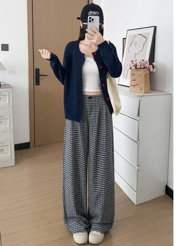 Широкие брюки, асимметричные женские весенние женские брюки с милым шикарным поясом, простые свободные брюки на шнуровке для колледжа, мягкие брюки Highstreet
Широкие брюки, асимметричные женские весенние женские брюки с милым шикарным поясом, простые свободные брюки на шнуровке для колледжа, мягкие брюки Highstreet