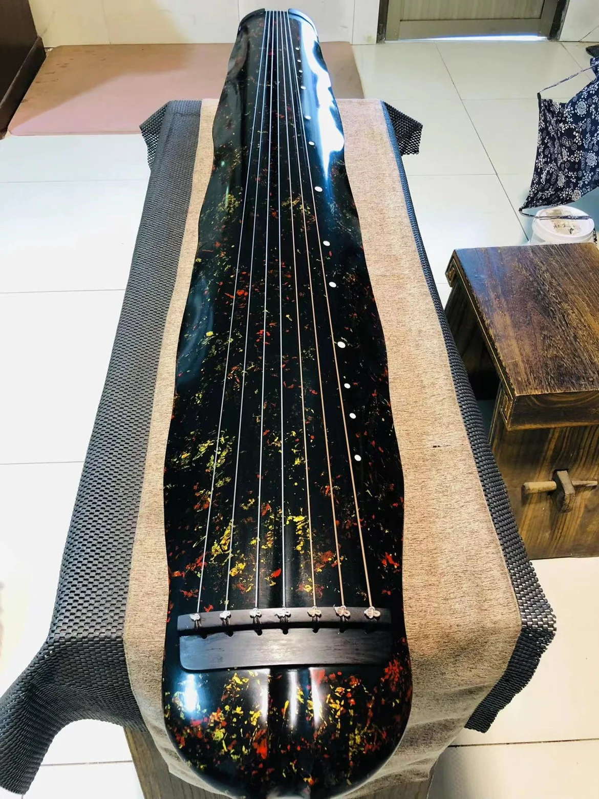 Guqin Banana leaf type old fir wood Chinese stringed instruments
Guqin Banana leaf type old fir wood Chinese stringed instruments