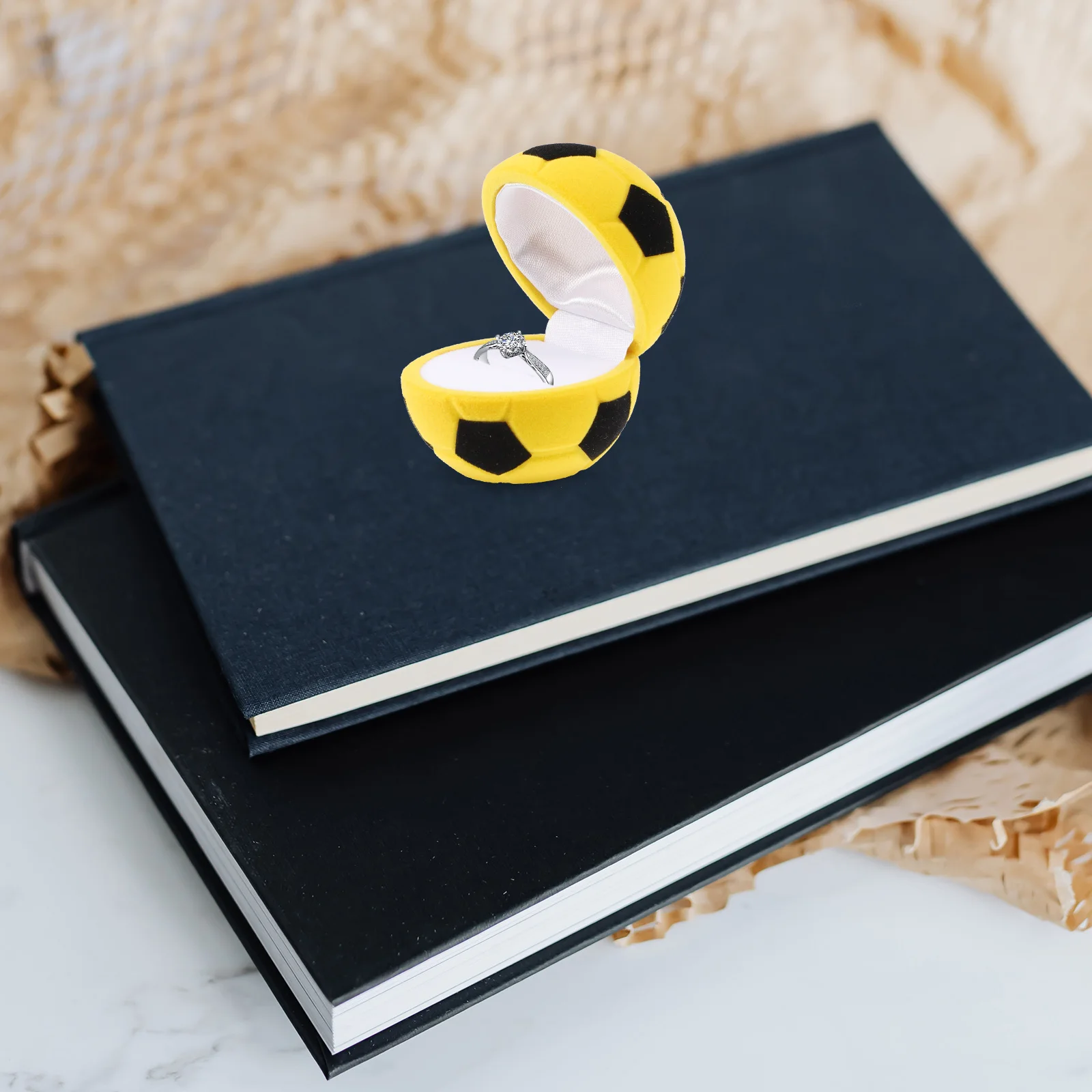 2pcs Soccer Jewelry Box Wedding Ring Holder Proposal Gift Box Ring Bearer Case Mens Organizer Portable Light Earrings Pins
2pcs Soccer Jewelry Box Wedding Ring Holder Proposal Gift Box Ring Bearer Case Mens Organizer Portable Light Earrings Pins