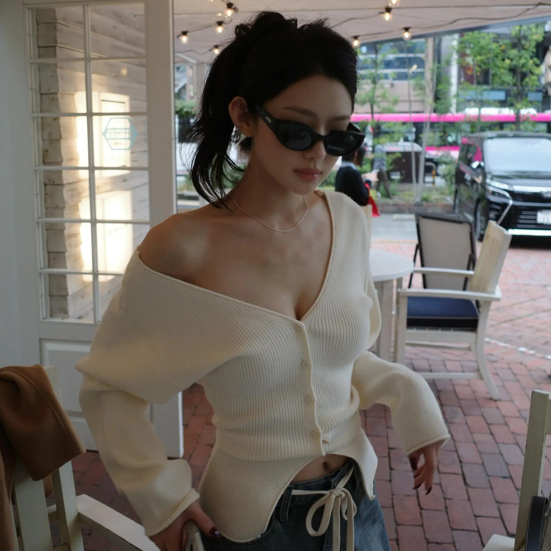 Slim Fit Long Sve Knitted Sweater Women's V-ne Waist-cinching Striped Top Dongda Gate French Sle Casual Wear
Slim Fit Long Sve Knitted Sweater Women's V-ne Waist-cinching Striped Top Dongda Gate French Sle Casual Wear