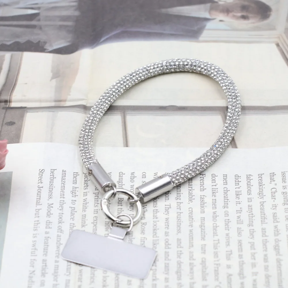 Fashion Glitter Rhinestone Phone Lanyard Bright Bling Bling Phone Wrist Straps Anti-lost Wrist Rope Phone Accessories
Fashion Glitter Rhinestone Phone Lanyard Bright Bling Bling Phone Wrist Straps Anti-lost Wrist Rope Phone Accessories