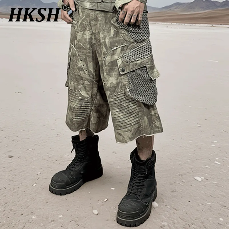 HKSH весна осень новые мужские повседневные шорты-карго в стиле панк Waste Land Desert с камуфляжной сеткой в стиле пэчворк с тяжелыми потертыми заклепками HK5866
HKSH весна осень новые мужские повседневные шорты-карго в стиле панк Waste Land Desert с камуфляжной сеткой в стиле пэчворк с тяжелыми потертыми заклепками HK5866