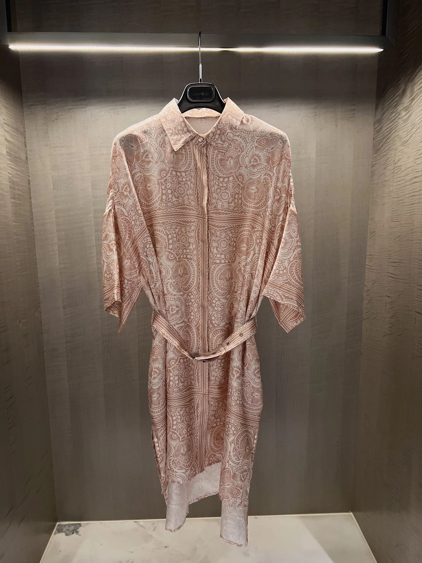 Female Clothing Woman Clothes Women's Dress Ladies' fashionable short sleeved silk printed shirt dress
Female Clothing Woman Clothes Women's Dress Ladies' fashionable short sleeved silk printed shirt dress