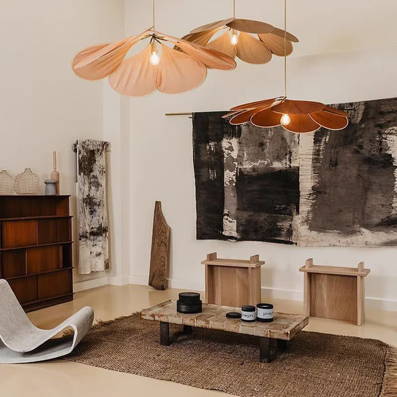 Nordic Fabric Art Pendant Light Living Room Bedroom Dining Table LED Chandelier Cafe Bar Colorful Petal Hanging Lamp
Nordic Fabric Art Pendant Light Living Room Bedroom Dining Table LED Chandelier Cafe Bar Colorful Petal Hanging Lamp