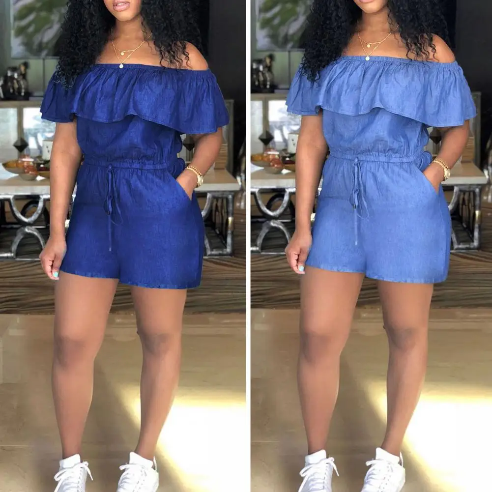 Женский комбинезон с завязками. Стильный женский джинсовый комбинезон с открытыми плечами и рюшами на талии. Модный широкий летний комбинезон.
Женский комбинезон с завязками. Стильный женский джинсовый комбинезон с открытыми плечами и рюшами на талии. Модный широкий летний комбинезон.