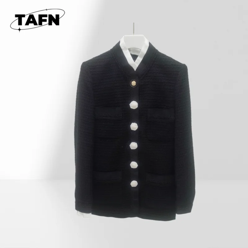 25 Классический кашемировый кардиган в стиле ретро, уютный и модный для повседневной носки. Уютный и элегантный для повседневной одежды AJ1308.
25 Классический кашемировый кардиган в стиле ретро, уютный и модный для повседневной носки. Уютный и элегантный для повседневной одежды AJ1308.