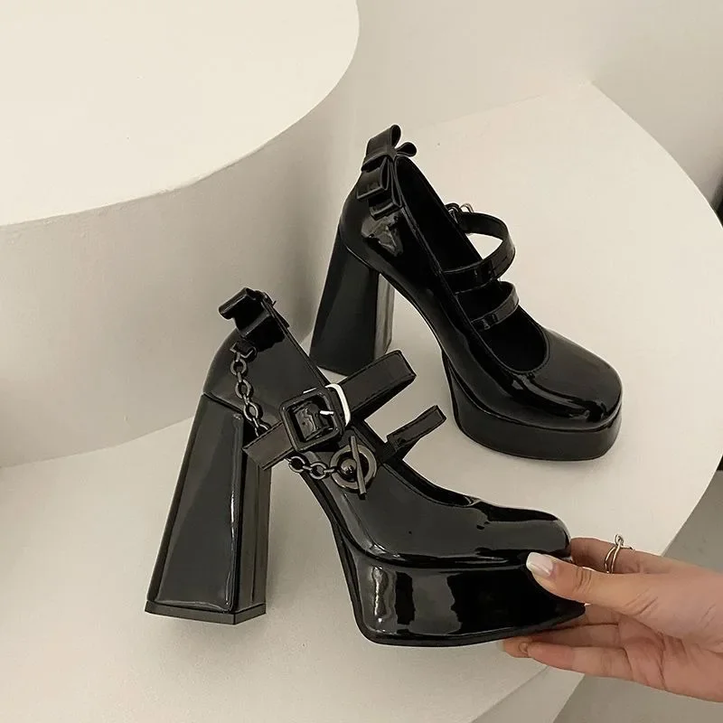 12CM Heel French Waterproof Platform Shoe Women's Small Fashionable Spicy Bowknot High Heels Black Shoes Double-breasted Shoes
12CM Heel French Waterproof Platform Shoe Women's Small Fashionable Spicy Bowknot High Heels Black Shoes Double-breasted Shoes