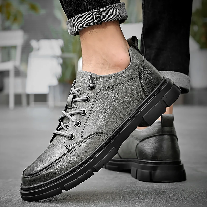 Classic and versatile men's leather shoes Leisure Business Office Outdoor Fashion Daily Party Retro gentleman's shoes Black Grey
Classic and versatile men's leather shoes Leisure Business Office Outdoor Fashion Daily Party Retro gentleman's shoes Black Grey