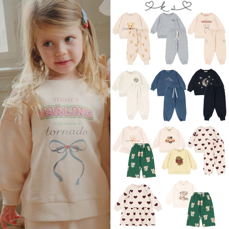 2026 Spring KS Baby Boys Fleece Sweatshirts Trousers Sets Kids Cotton Clothes Girls Cartoon Sweatshirts Pullovers Hoodies Pants
2026 Spring KS Baby Boys Fleece Sweatshirts Trousers Sets Kids Cotton Clothes Girls Cartoon Sweatshirts Pullovers Hoodies Pants