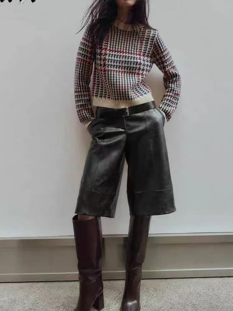 European and American style 2025 winter new women's clothing simple round neck long sleeve houndstooth blend knit sweater
European and American style 2025 winter new women's clothing simple round neck long sleeve houndstooth blend knit sweater