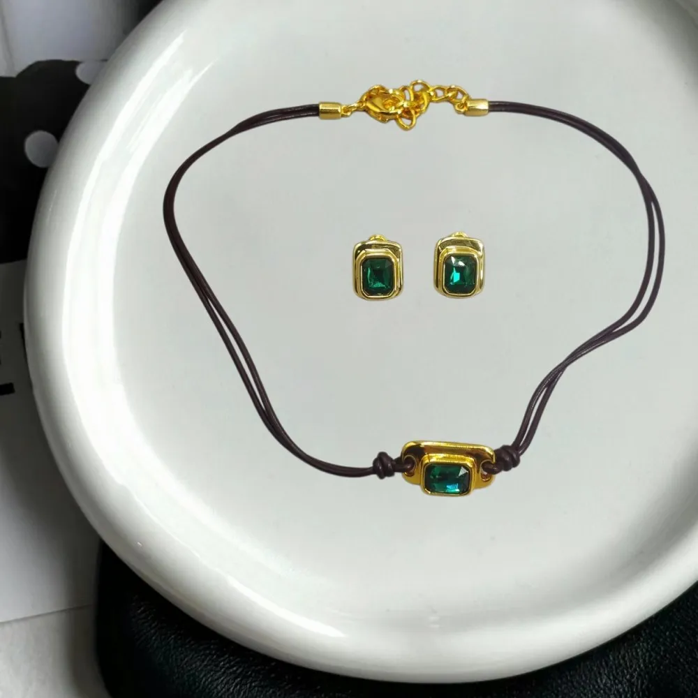 2026 Spring Daily Casual Style Colorful Crystal Earrings Leather Rope Necklace, Jewelry Two Piece Set, Party Gift
2026 Spring Daily Casual Style Colorful Crystal Earrings Leather Rope Necklace, Jewelry Two Piece Set, Party Gift