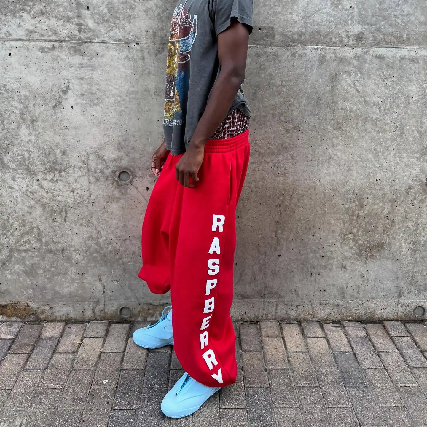 Harajuku Street Hip Hop Y2K Ретро спортивные штаны с камуфляжным принтом уличная одежда для мужчин унисекс повседневные красные свободные брюки мужская одежда
Harajuku Street Hip Hop Y2K Ретро спортивные штаны с камуфляжным принтом уличная одежда для мужчин унисекс повседневные красные свободные брюки мужская одежда