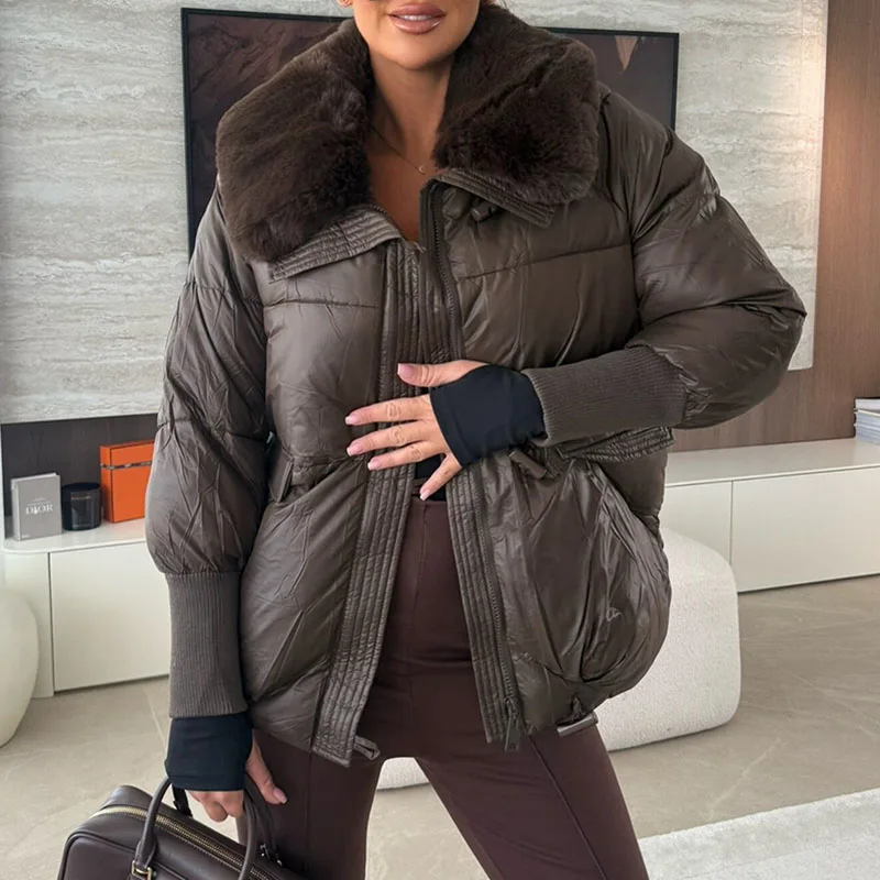 Новинка 2025, зимнее плюшевое пуховое пальто, утепленная теплая повседневная куртка с длинными рукавами, винтажная однотонная офисная верхняя одежда на молнии
Новинка 2025, зимнее плюшевое пуховое пальто, утепленная теплая повседневная куртка с длинными рукавами, винтажная однотонная офисная верхняя одежда на молнии
