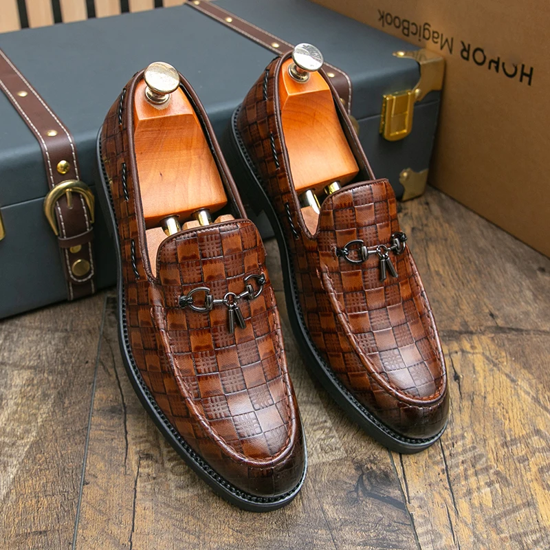 Spring and Autumn New Men Loafers Shoes Solid Color Round Head Daily Office Youth Fashion Simple Leisure Business Dress Shoes
Spring and Autumn New Men Loafers Shoes Solid Color Round Head Daily Office Youth Fashion Simple Leisure Business Dress Shoes