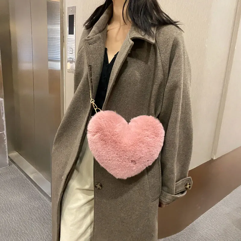 Fashion Women's Heart Shaped Handbags Cute Kawaii Fur Crossbody Bags Wallet Purse Fluffy Chain Strap Shoulder Bag Lady Handbags
Fashion Women's Heart Shaped Handbags Cute Kawaii Fur Crossbody Bags Wallet Purse Fluffy Chain Strap Shoulder Bag Lady Handbags