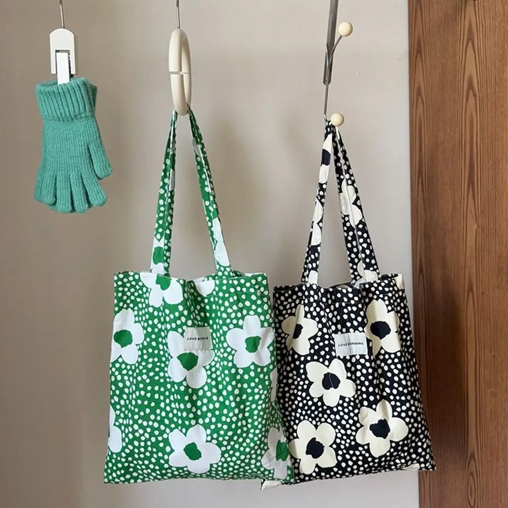 Vintage Cloth Printed Shoulder Bag Retro Print Flower Canvas Bag Large Capacity Bohemian Handbag Travel
Vintage Cloth Printed Shoulder Bag Retro Print Flower Canvas Bag Large Capacity Bohemian Handbag Travel