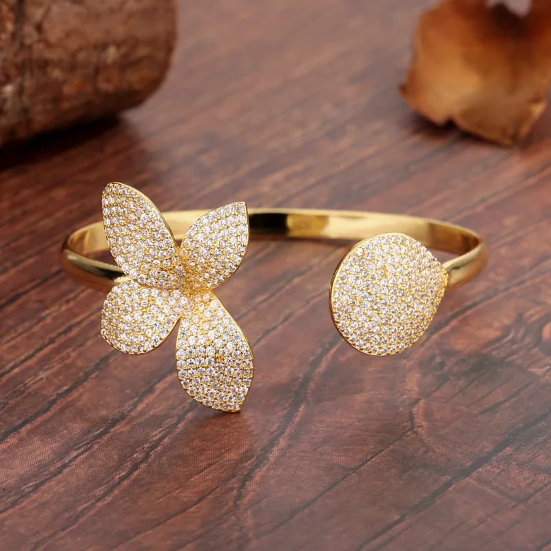 Высококачественный открытый браслет ZAKOL с листьями и цветком из микропаве из циркония для женщин, нежные свадебные украшения, женский подарок
Высококачественный открытый браслет ZAKOL с листьями и цветком из микропаве из циркония для женщин, нежные свадебные украшения, женский подарок