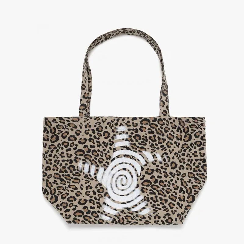 Brand 2025 New Polka Dot Canvas Tote Bag Casual Single oulder Bag for Youth Spring Faion Printed Handbag
Brand 2025 New Polka Dot Canvas Tote Bag Casual Single oulder Bag for Youth Spring Faion Printed Handbag