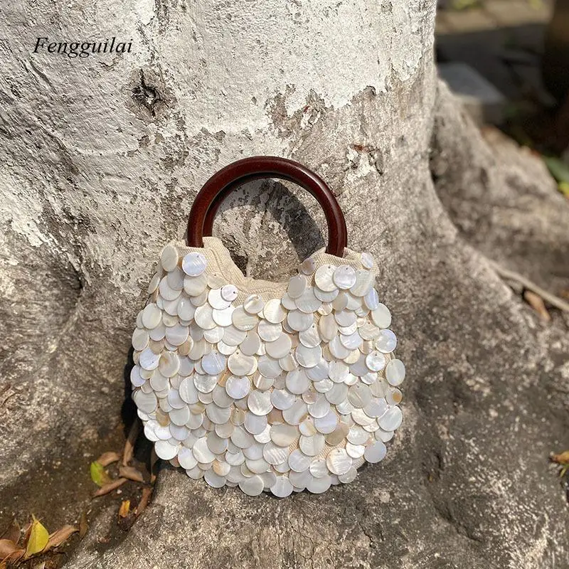 High-End Handmade Natural Shell Bag - Fairy-Like Handbag for Women, A Unique and Trendy Bag
High-End Handmade Natural Shell Bag - Fairy-Like Handbag for Women, A Unique and Trendy Bag
