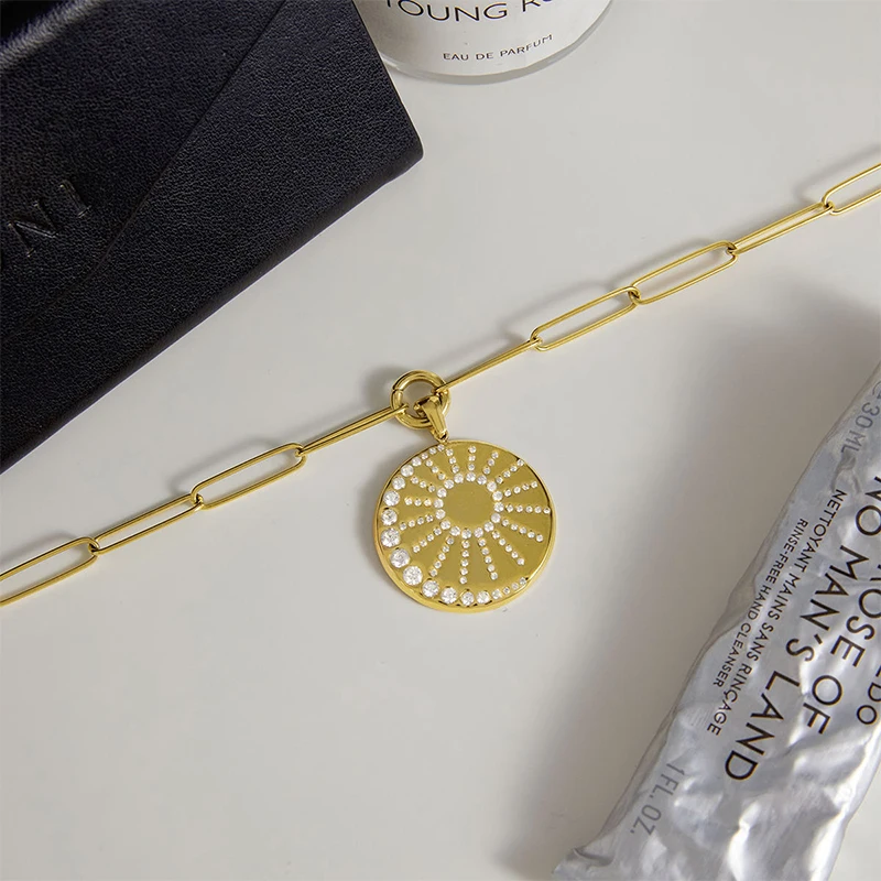 Sun & Moon Moissanite Disc Pendant Necklace for Women Gold Tone Paperclip Chain Copper Adjustable
Sun & Moon Moissanite Disc Pendant Necklace for Women Gold Tone Paperclip Chain Copper Adjustable