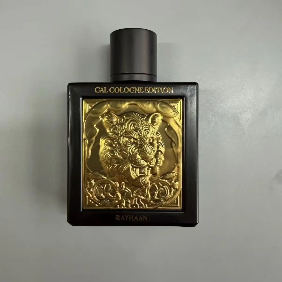 RAYHAAN Cal Cologne Edition Tiger EDP Perfume, Embossed Tiger Head Wood Spicy Men's perfume 100ml
RAYHAAN Cal Cologne Edition Tiger EDP Perfume, Embossed Tiger Head Wood Spicy Men's perfume 100ml