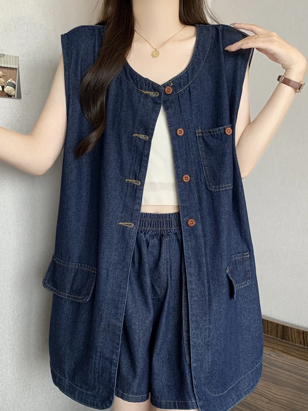 plus Size Summer Fashionable Sweet And Spicy Style Denim Vest And Shorts Two-Piece Set for plus Size Women High Waist Shorts
plus Size Summer Fashionable Sweet And Spicy Style Denim Vest And Shorts Two-Piece Set for plus Size Women High Waist Shorts