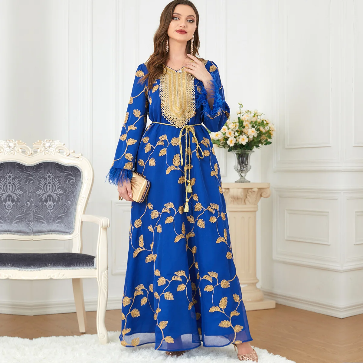 Muslim Woman Dress Moroccan Embroidery Dubai Abaya V Neck Long Sleeve Feather Abayas Arabic Party Evening Saudi Robe Eid Kaftan
Muslim Woman Dress Moroccan Embroidery Dubai Abaya V Neck Long Sleeve Feather Abayas Arabic Party Evening Saudi Robe Eid Kaftan