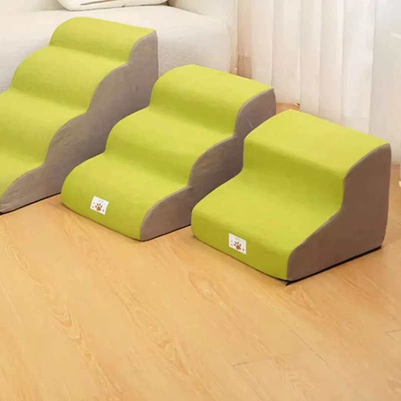 Лестница-рамп для собак и кошек, 3-ступенчатая лестница из пены с эффектом памяти, съемная моющаяся лестница, маленькие собаки, кошки, тренировочные товары для домашних животных
Лестница-рамп для собак и кошек, 3-ступенчатая лестница из пены с эффектом памяти, съемная моющаяся лестница, маленькие собаки, кошки, тренировочные товары для домашних животных