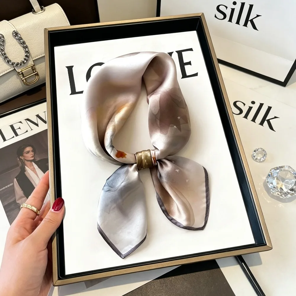Silk Mulberry Silk Small Square Scarf Silk Scarf National Style Lotus Neck Protection Scarf Shirt Elegant Silk Light Yarn
Silk Mulberry Silk Small Square Scarf Silk Scarf National Style Lotus Neck Protection Scarf Shirt Elegant Silk Light Yarn