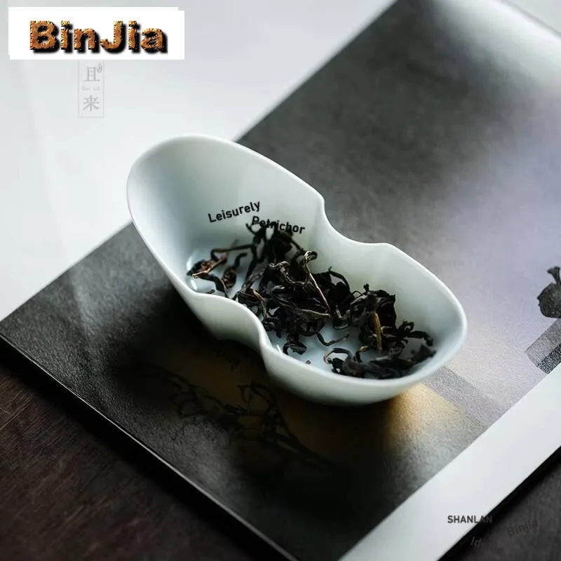 Creative Shadow Blue Glazed Ingot Porcelain Tea Scoop Aesthetic Shovel Household Appreciation Ladle Items Equipment Craft
Creative Shadow Blue Glazed Ingot Porcelain Tea Scoop Aesthetic Shovel Household Appreciation Ladle Items Equipment Craft