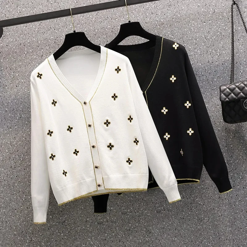 2022 New Women Winter Handmade Sweater And Cardigan Floral Embroidery Chic Knit Jacket Pearl Beading Oversized Cardigans
2022 New Women Winter Handmade Sweater And Cardigan Floral Embroidery Chic Knit Jacket Pearl Beading Oversized Cardigans