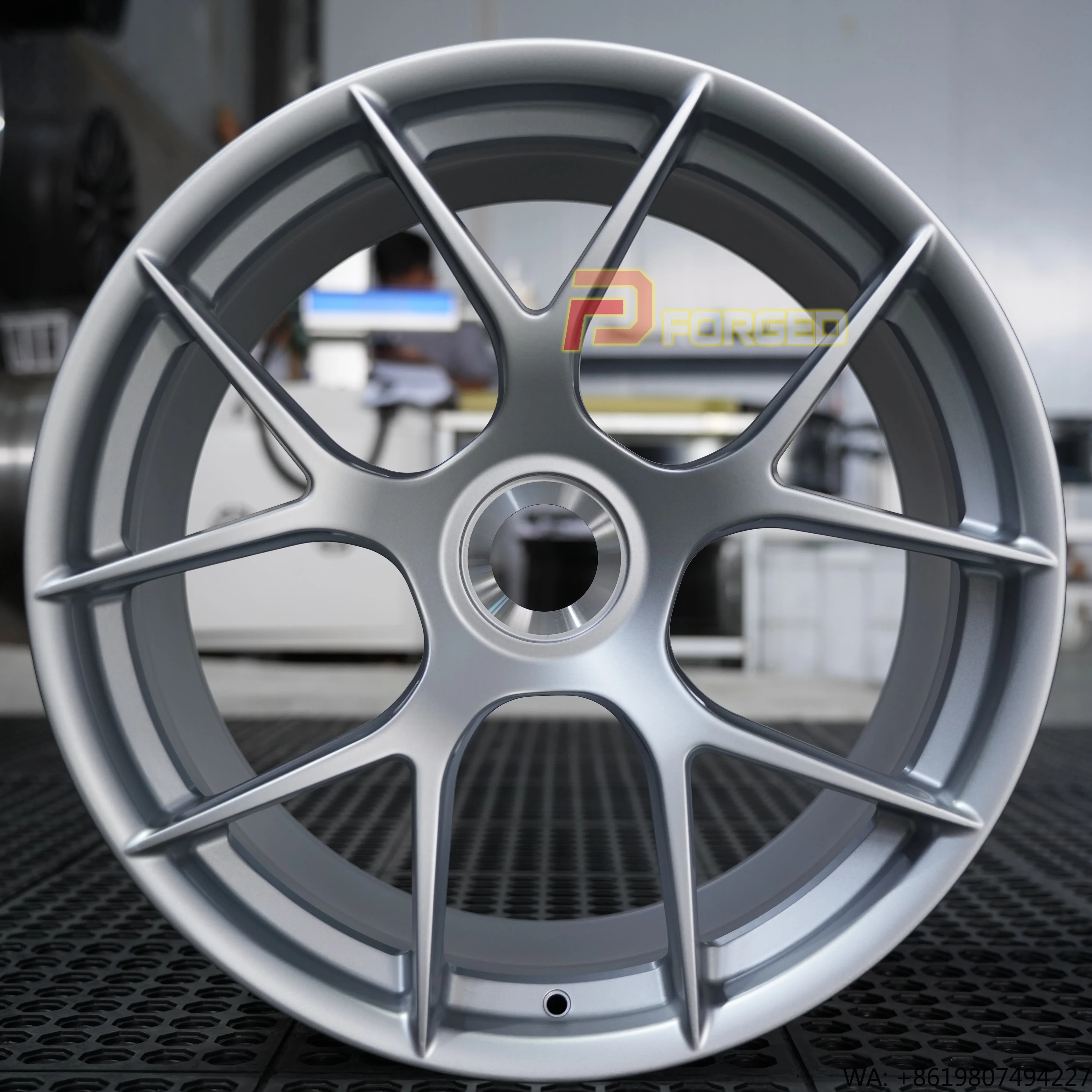 Custom Forged Wheels Lightweight Monoblock Wheels for 911 GT3 RS 992 Turbo S GTS 718
Custom Forged Wheels Lightweight Monoblock Wheels for 911 GT3 RS 992 Turbo S GTS 718