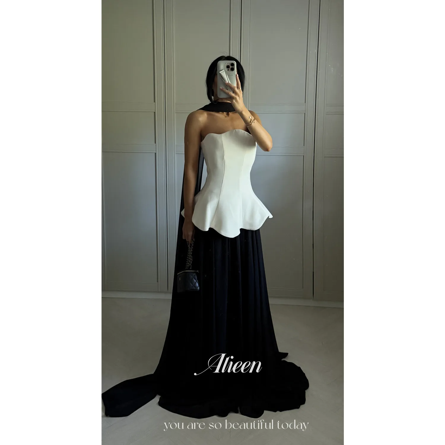 Aileen Off-shoulder Wedding Party Dresses for Special Occasions Customized Luxurious Evening Dresses 2025 Woman فساتين سهرة Prom
Aileen Off-shoulder Wedding Party Dresses for Special Occasions Customized Luxurious Evening Dresses 2025 Woman فساتين سهرة Prom