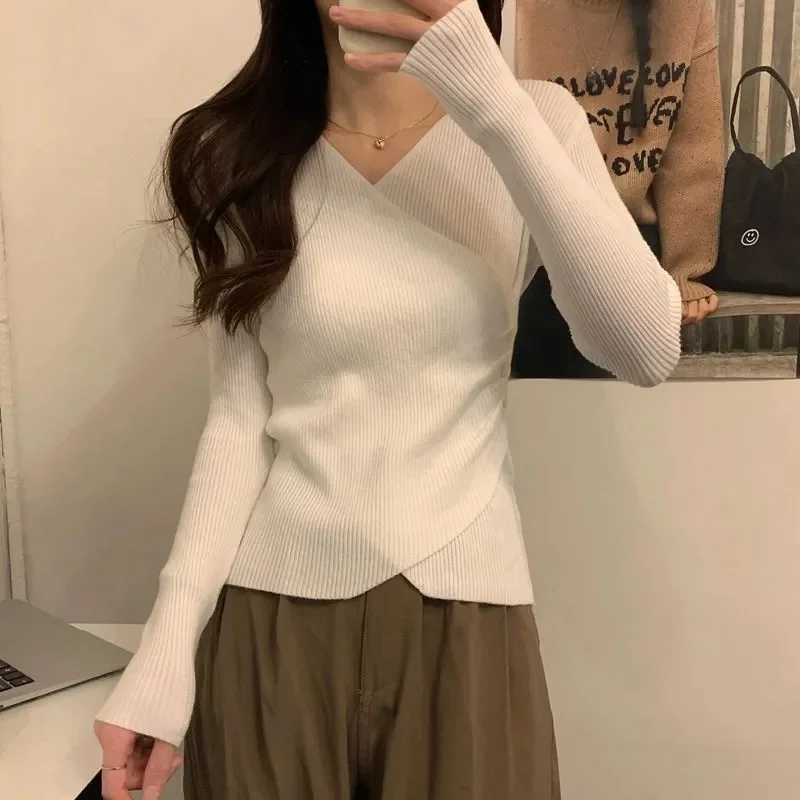 2025 Sweater for Women Pullovers Ribbed Knit V-Neck Long Sleeve Button Side Plain Jumper Teen-girl Fall Winter Basic Outfit
2025 Sweater for Women Pullovers Ribbed Knit V-Neck Long Sleeve Button Side Plain Jumper Teen-girl Fall Winter Basic Outfit